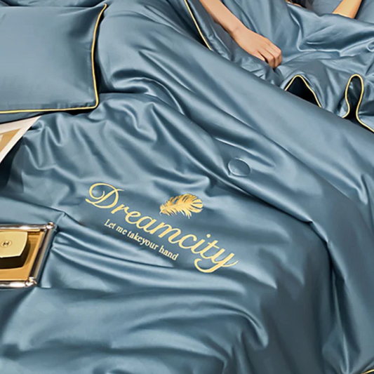 🌙 Elegante Wasbare Zijde Bedset