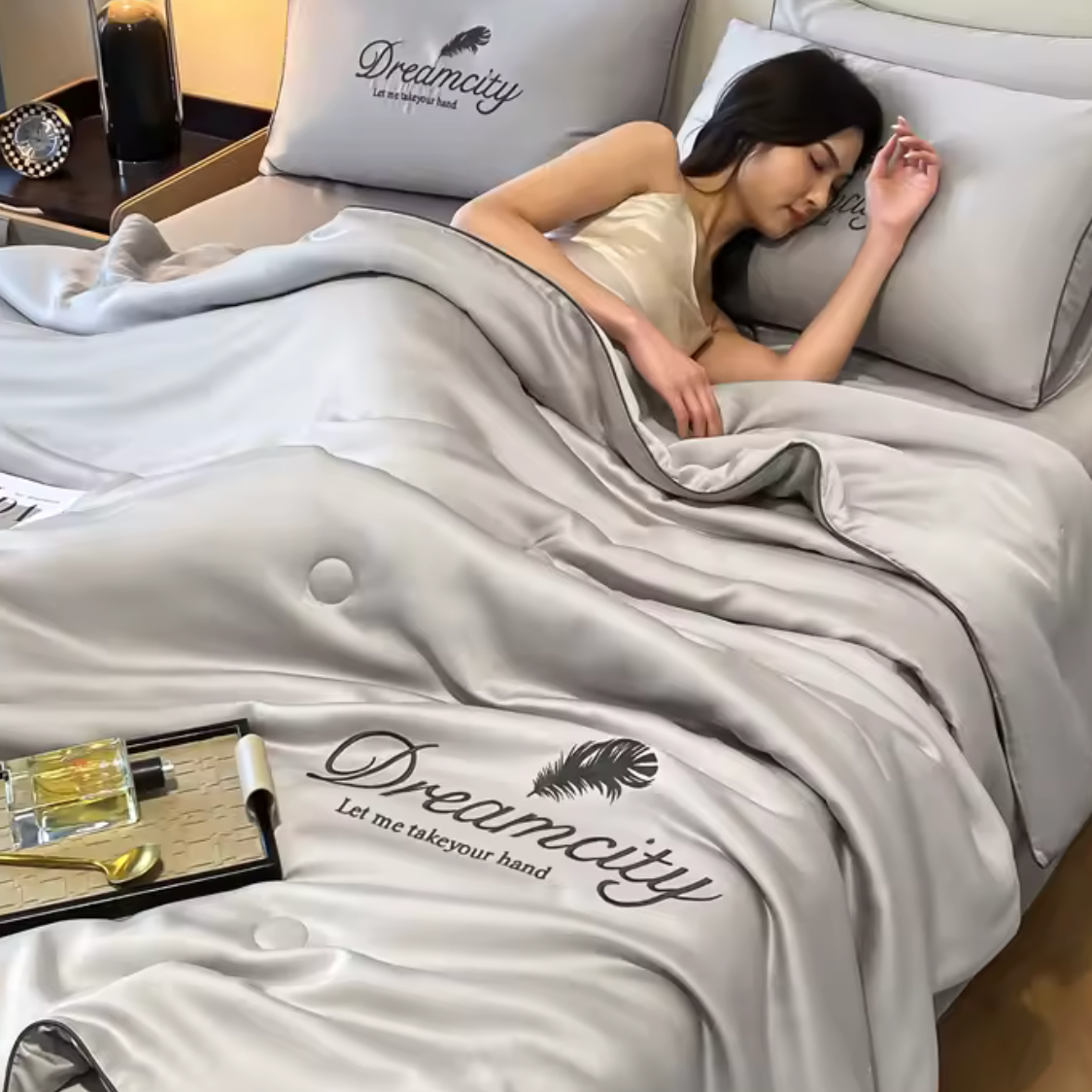 🌙 Elegante Wasbare Zijde Bedset