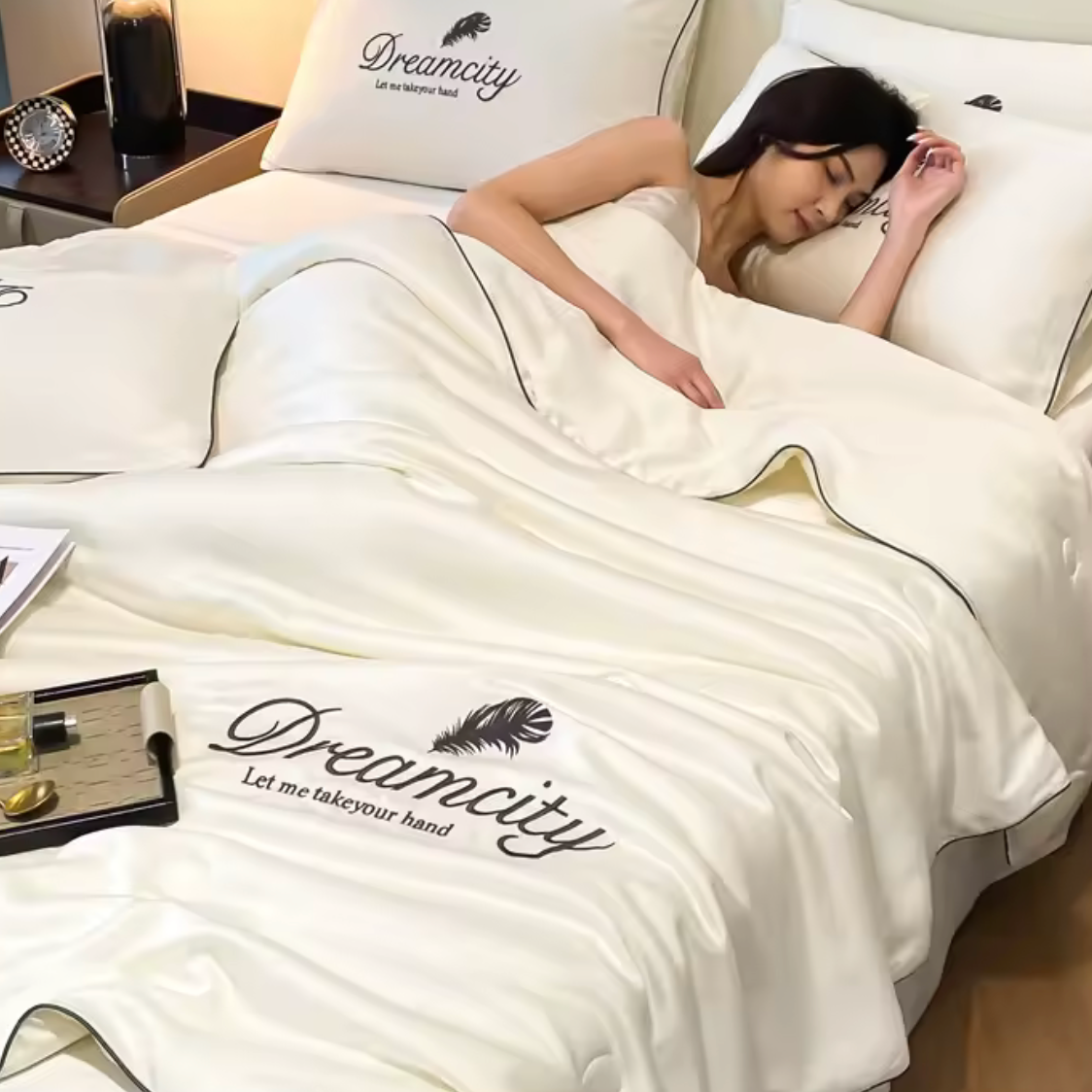 🌙 Elegante Wasbare Zijde Bedset